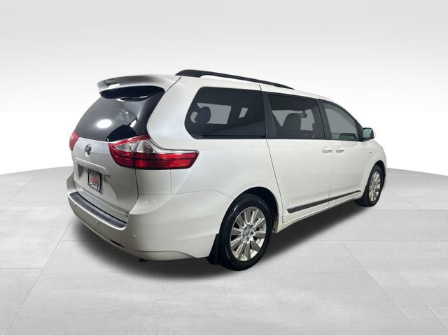 2016 Toyota Sienna Ltd