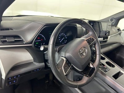 2022 Toyota Sienna XSE