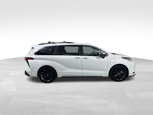 2022 Toyota Sienna XSE