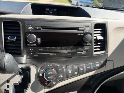 2013 Toyota Sienna LE AAS