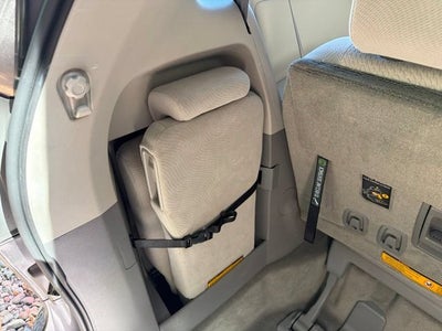 2013 Toyota Sienna LE AAS