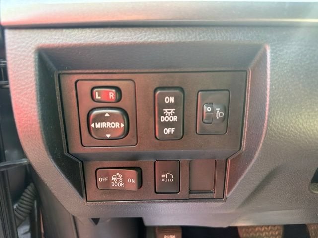 2019 Toyota Tundra 4WD SR5
