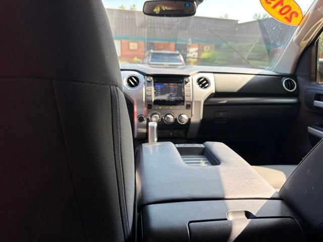 2019 Toyota Tundra 4WD SR5