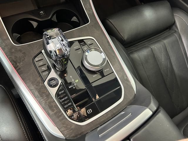 2022 BMW X5 M50i