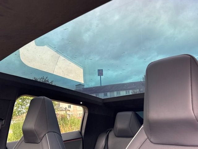 2024 Tesla Cybertruck Cyberbeast