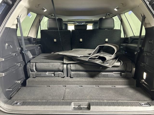 2023 Toyota Sequoia SR5