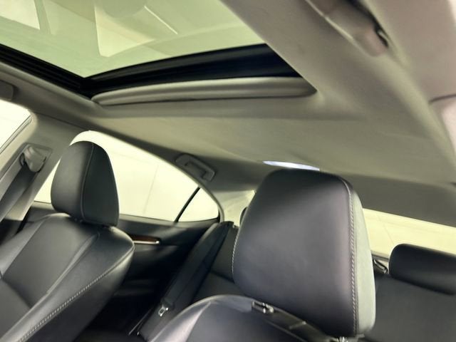 2013 Lexus ES 350 4dr Sdn