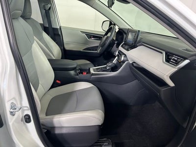 2019 Toyota RAV4 XLE Premium