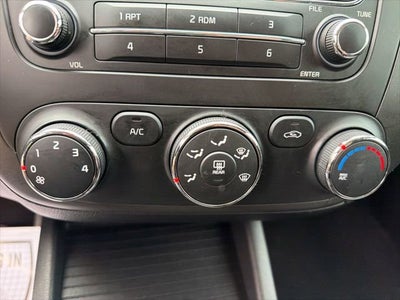2016 Kia Forte 5-Door LX