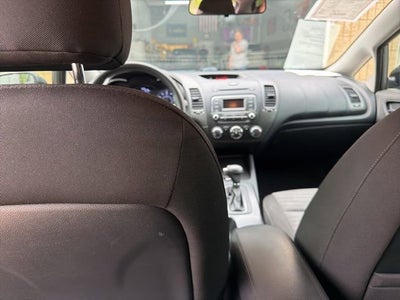 2016 Kia Forte 5-Door LX