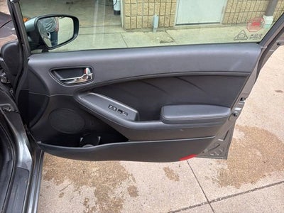 2016 Kia Forte 5-Door LX