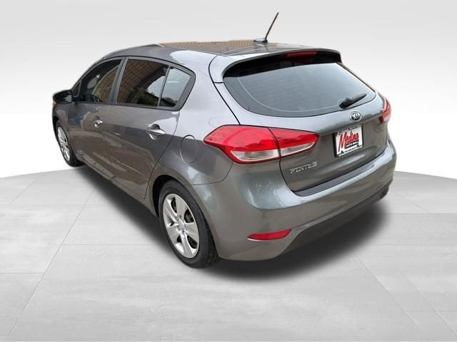 2016 Kia Forte 5-Door LX