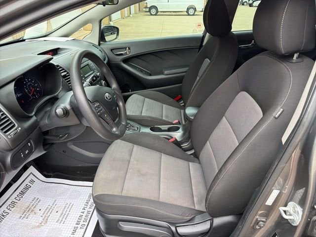 2016 Kia Forte 5-Door LX