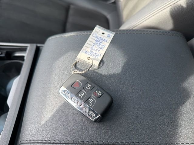 2016 Jaguar F-TYPE BASE