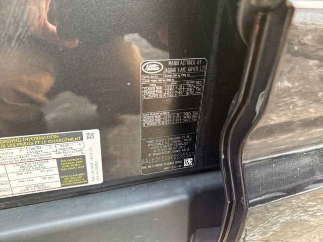 2023 Land Rover Defender X-Dynamic SE