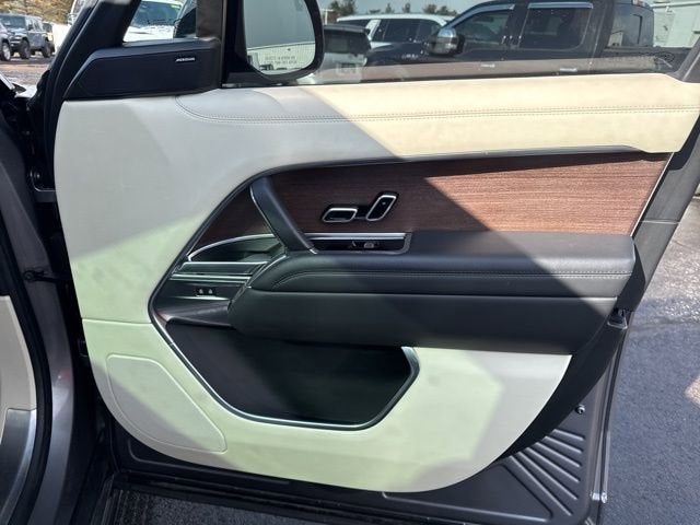 2023 Land Rover Range Rover SE