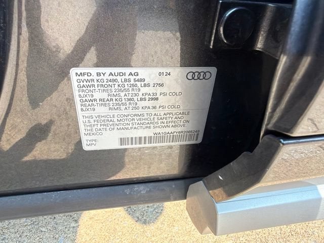 2024 Audi Q5 S line Premium