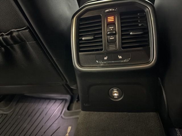 2018 Porsche Macan NA