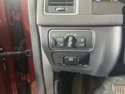 2016 Volvo XC60 T6 Drive-E