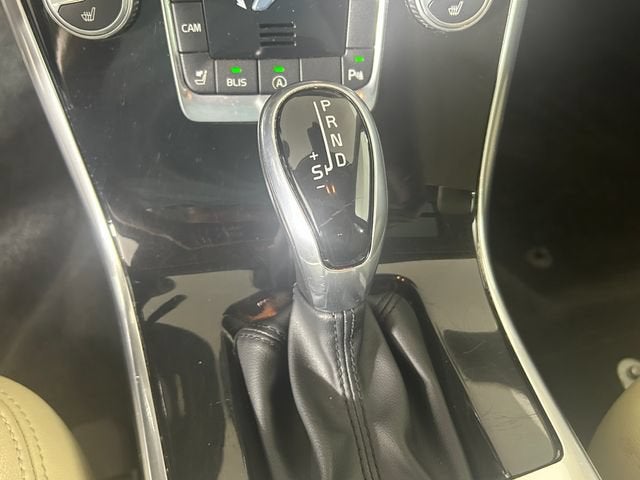 2016 Volvo XC60 T6 Drive-E