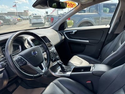 2016 Volvo XC60 T6 Platinum