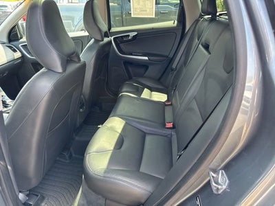 2016 Volvo XC60 T6 Platinum