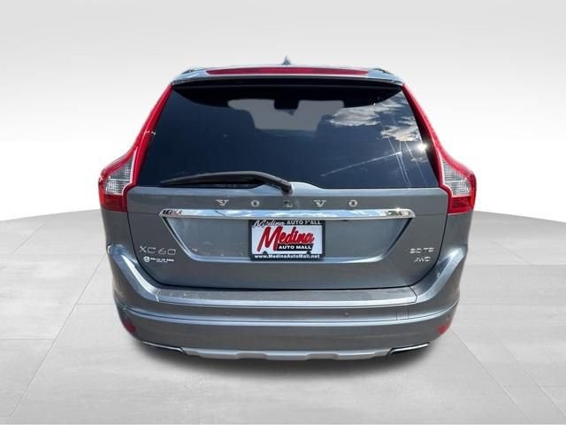 2016 Volvo XC60 T6 Platinum