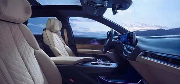cadillac-lyriq-interior